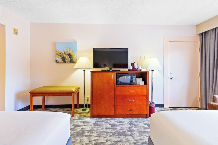 Room 5 of 20