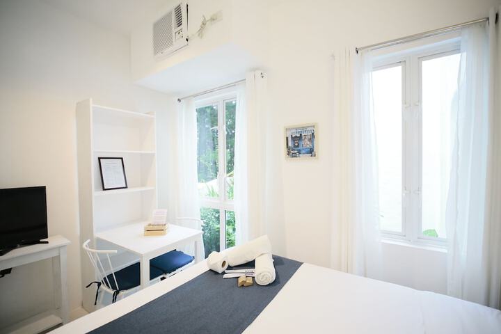 Room 20 of 79