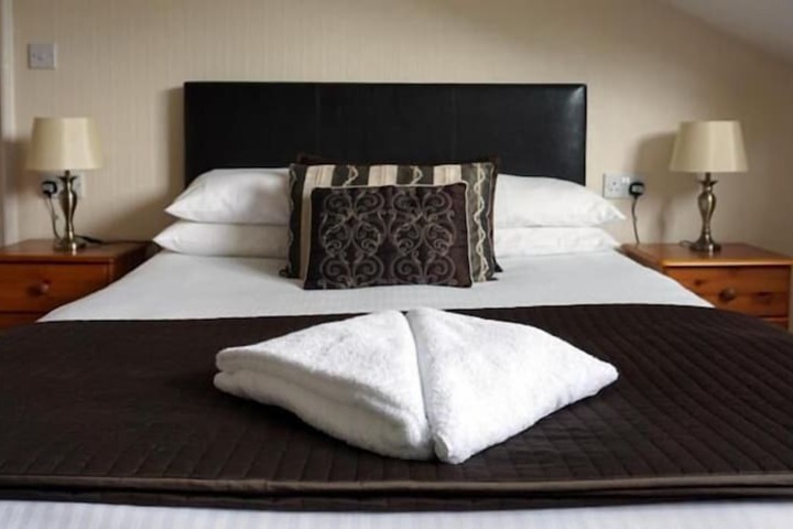 Room 14 of 28