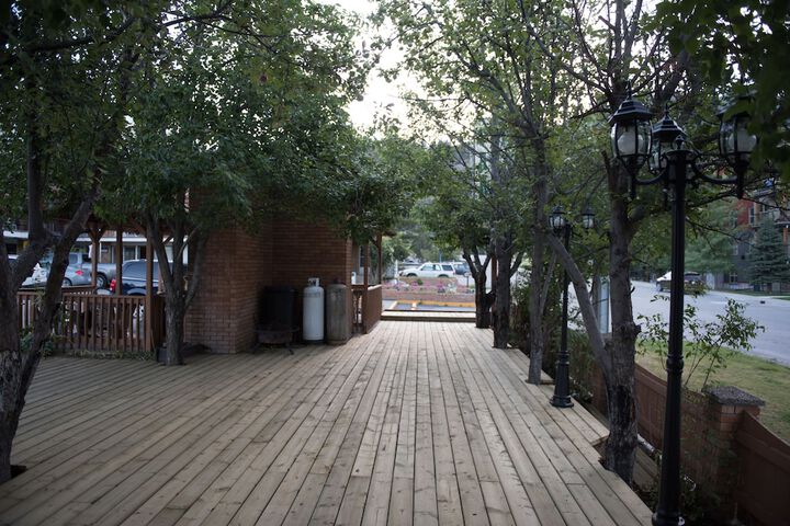 Hotel Exterior 22 of 40