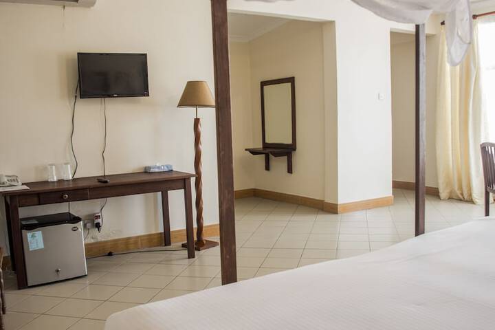 Room 5 of 29