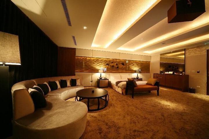 Room 25 of 45