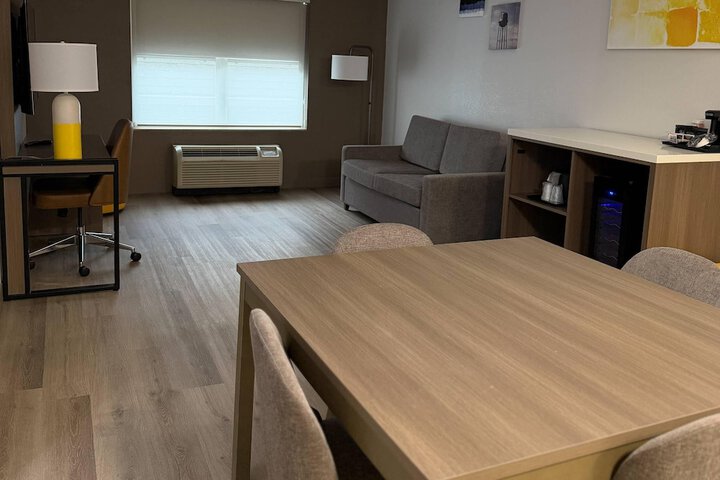 Room 45 of 63