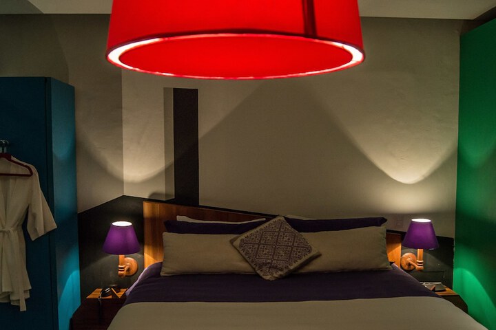 Room 2 of 55