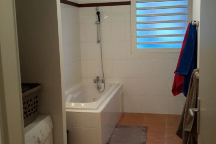 Room 8 of 22