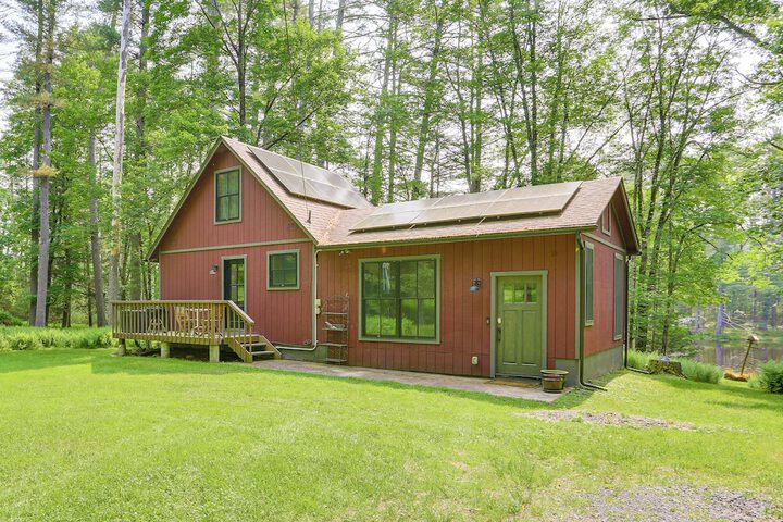 Waterfront Studio w / Loft & Dock Near Narrowsburg!