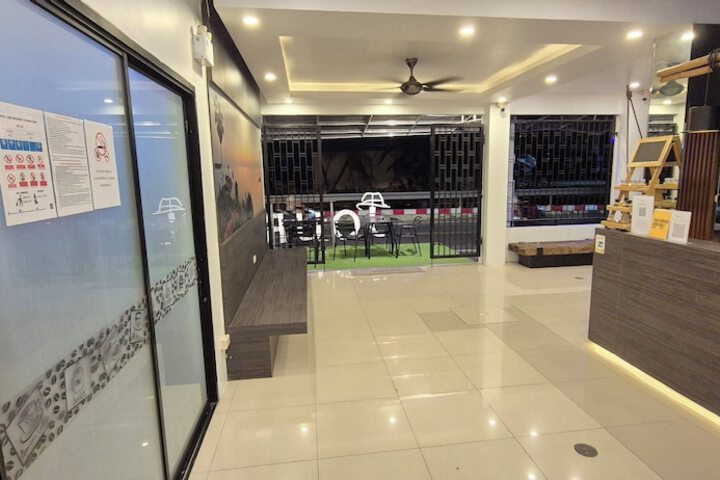 Entrance & Lobby