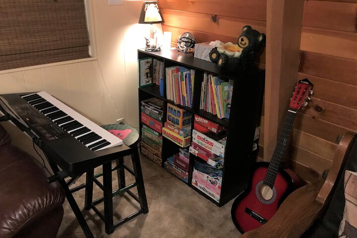 Room 13 of 26