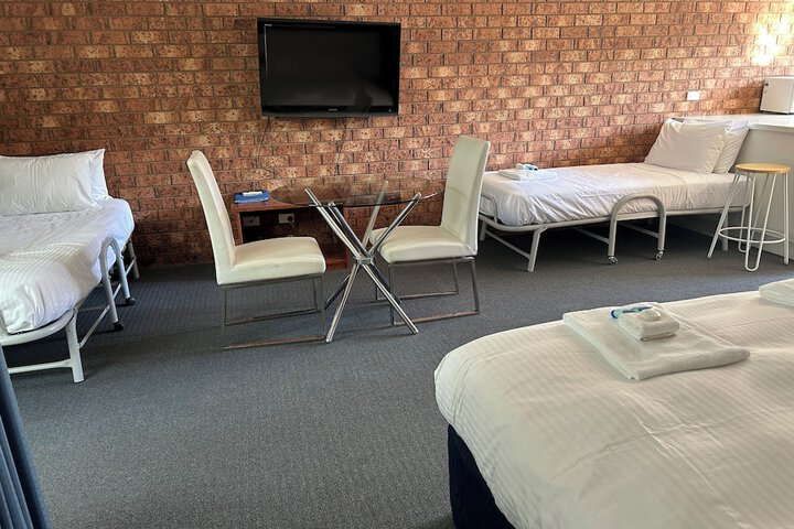 Room 8 of 26