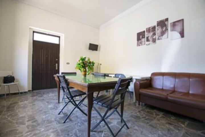 Room 13 of 41