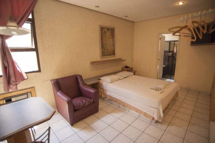 Room 5 of 24