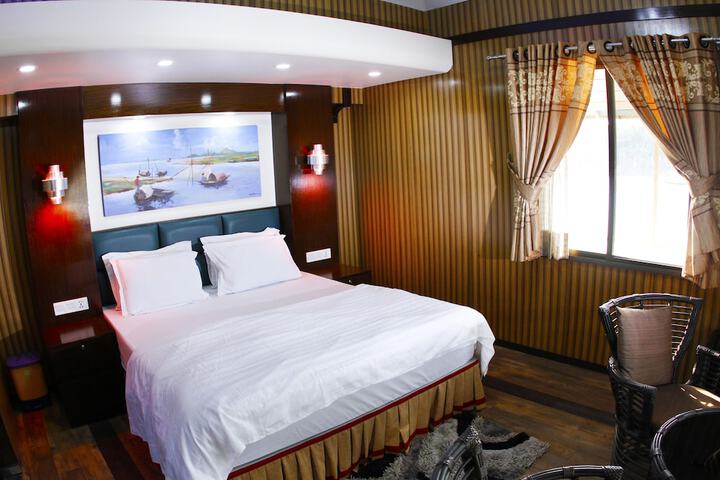 Room 2 of 24