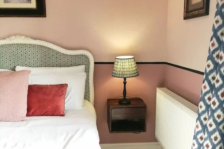 Room 11 of 44