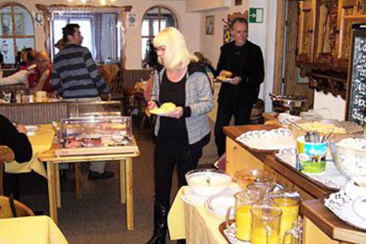 Breakfast/Coffee Service 5 of 20