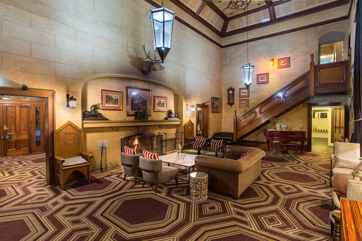 Guest Lobby