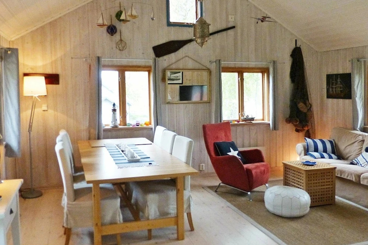 Room 3 of 10
