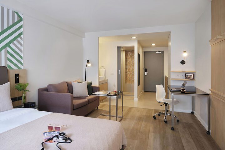 Room 12 of 37