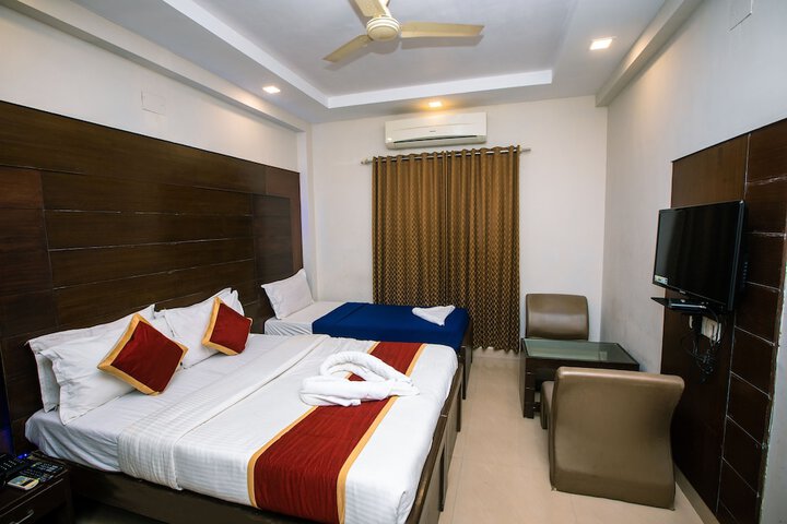 Room 8 of 30