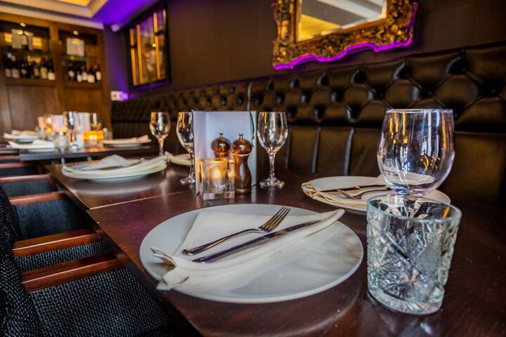 Dining 77 of 103