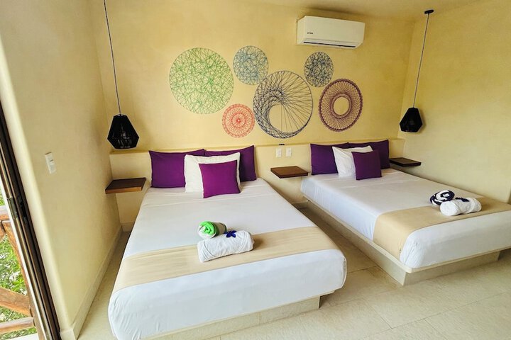 Room 166 of 321