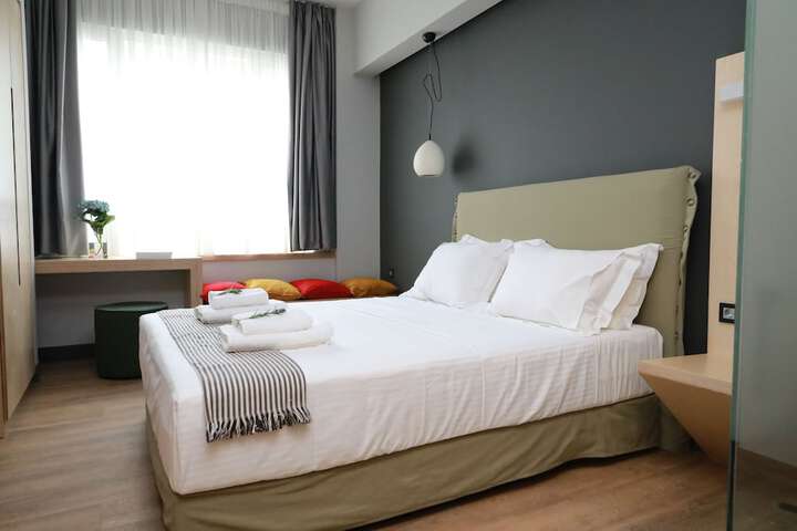 Room 55 of 102