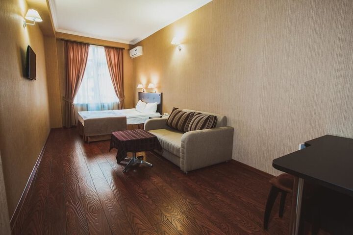 Room 5 of 54