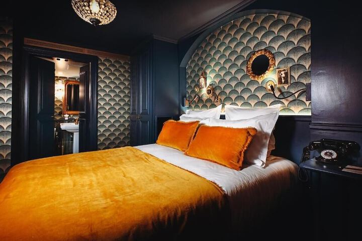 Room 3 of 66