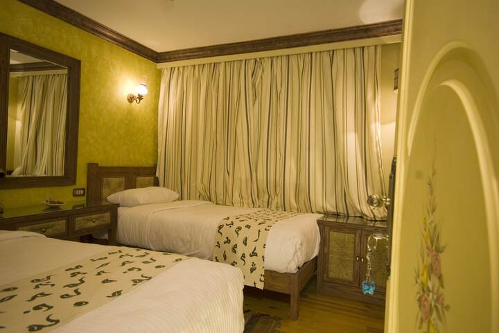 Room 5 of 38