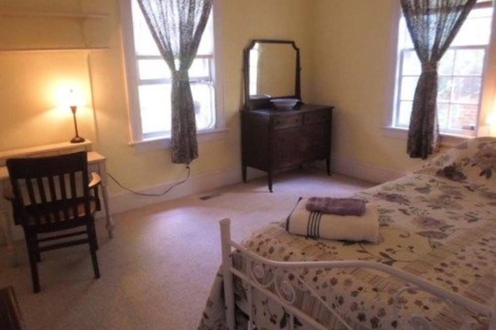 Room 17 of 50