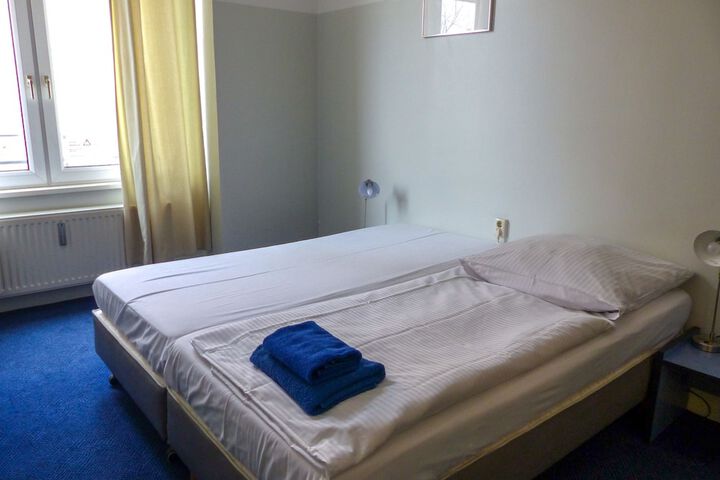 Room 42 of 86