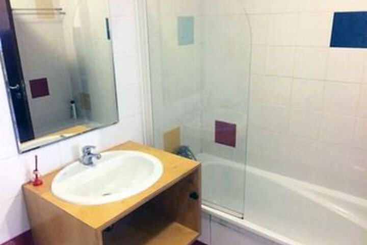 Room 3 of 20