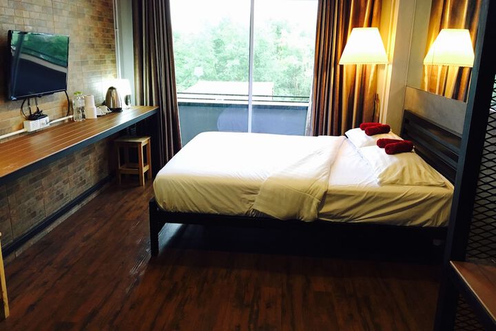 Room 19 of 37
