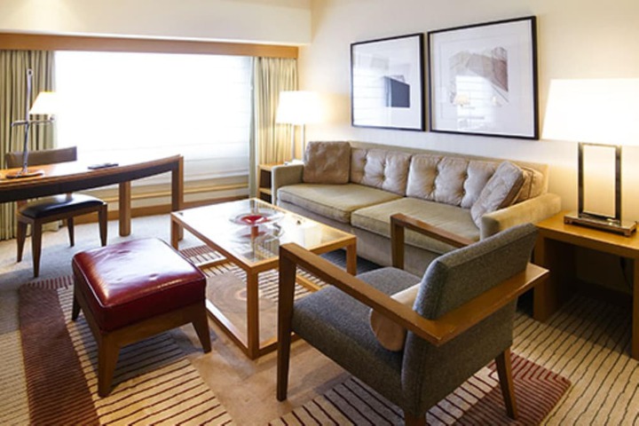 Room 55 of 189