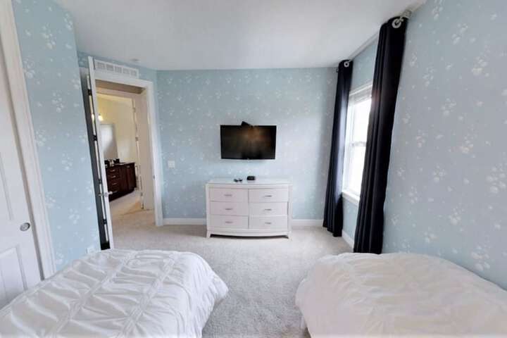 Room 11 of 52