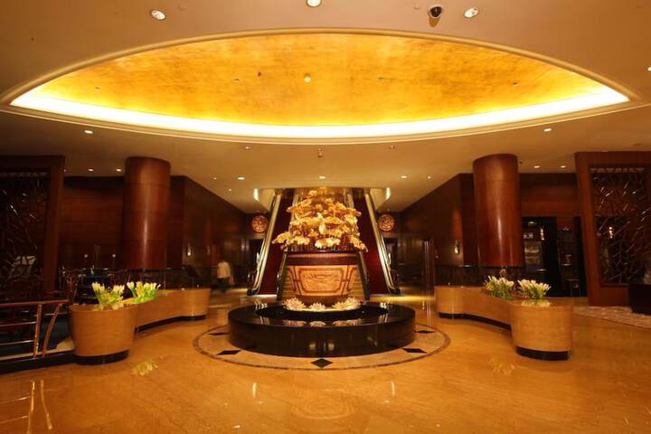 Lobby Photos