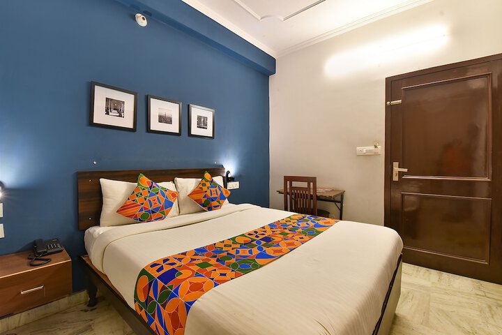 Room 10 of 37