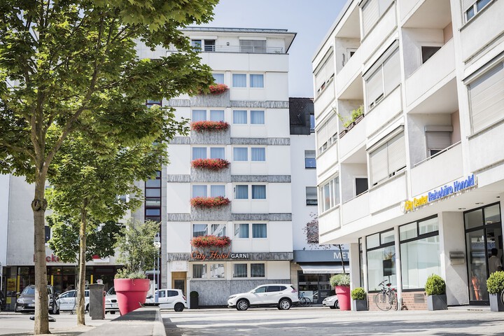 Hotel 22 of 28