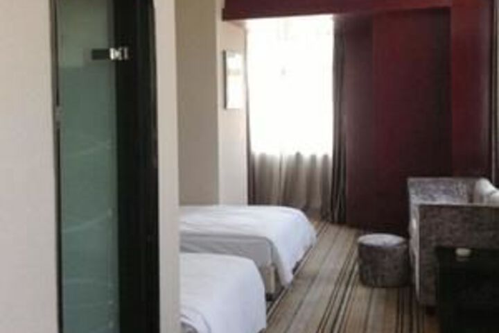 Room 18 of 52