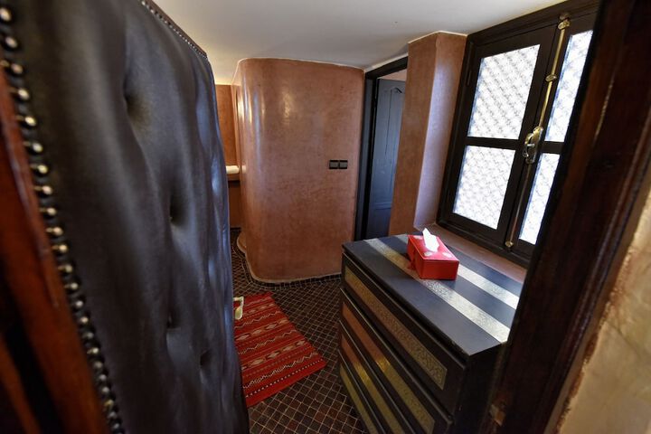 Room 30 of 92