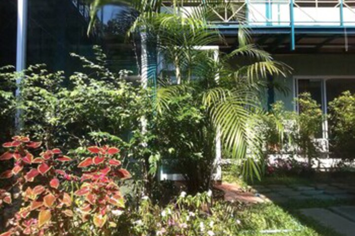 Hotel Exterior 5 of 13
