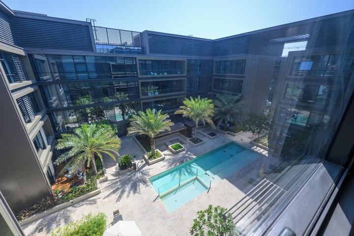 Pool 17 of 28