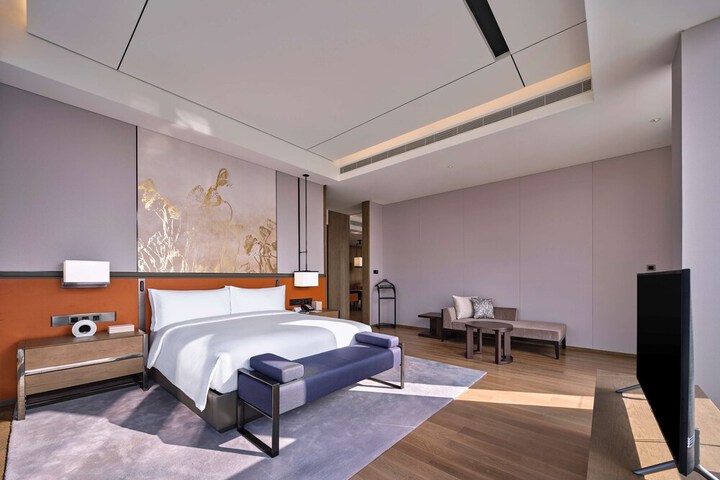 Room 14 of 88