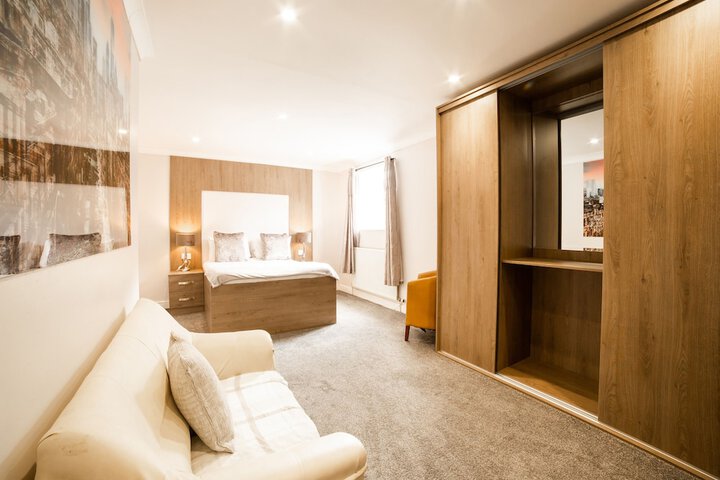 Room 15 of 31