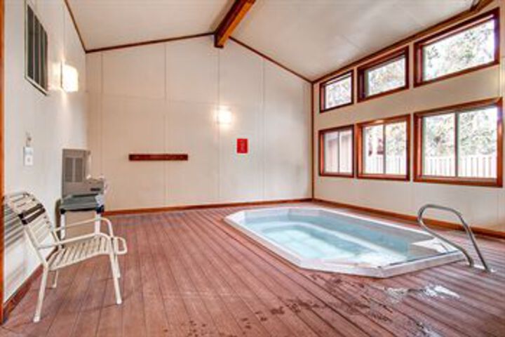 Spa 32 of 38