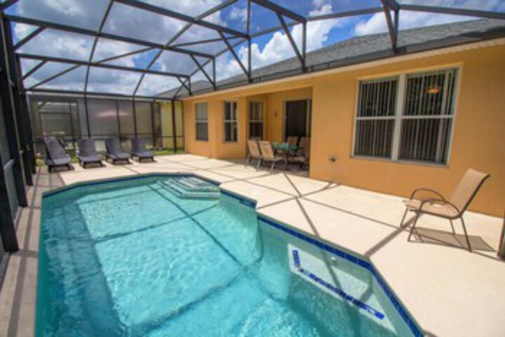 Pool 25 of 39