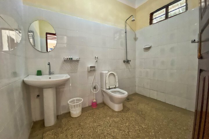Room 17 of 23