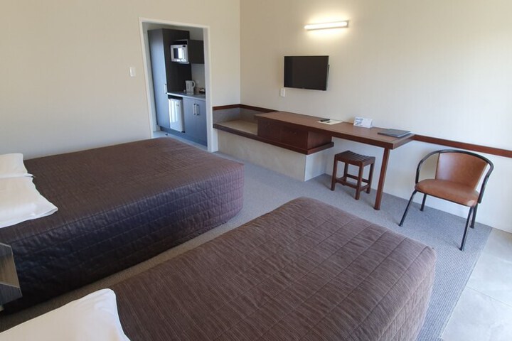 Room 4 of 22