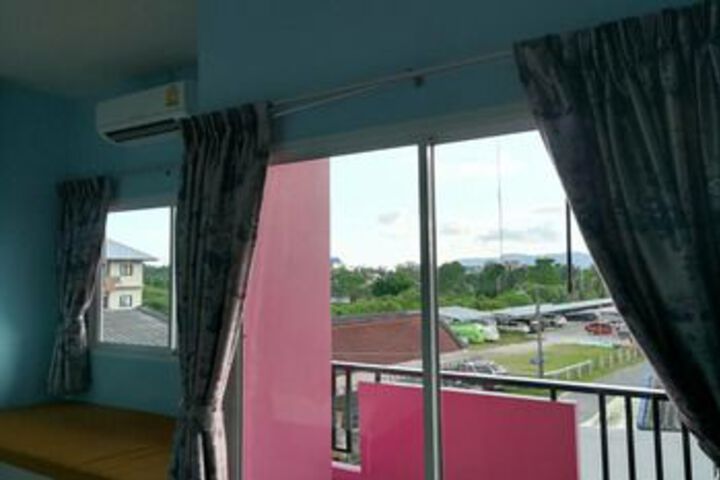Room 16 of 25
