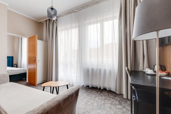 Room 14 of 115