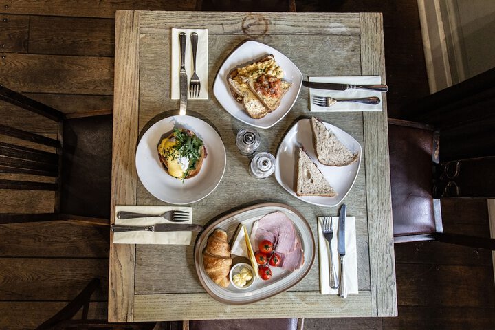 Breakfast/Coffee Service 58 of 85